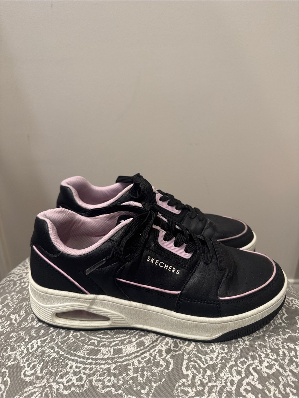 Skechers Black and Light Pink Women's Lace-Up Sneakers
